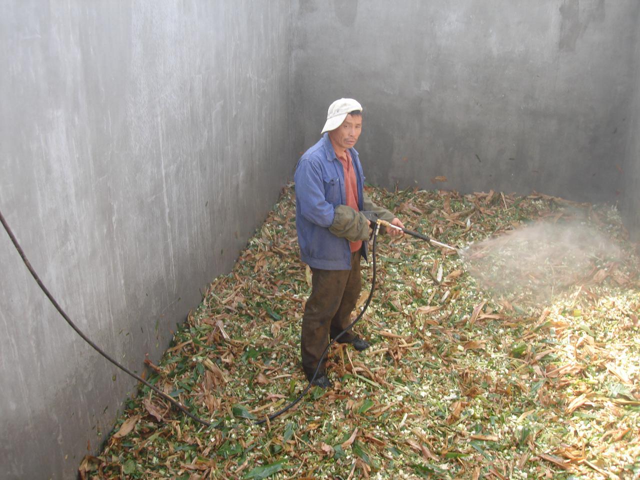 如金菌制作青貯噴施菌劑.jpg